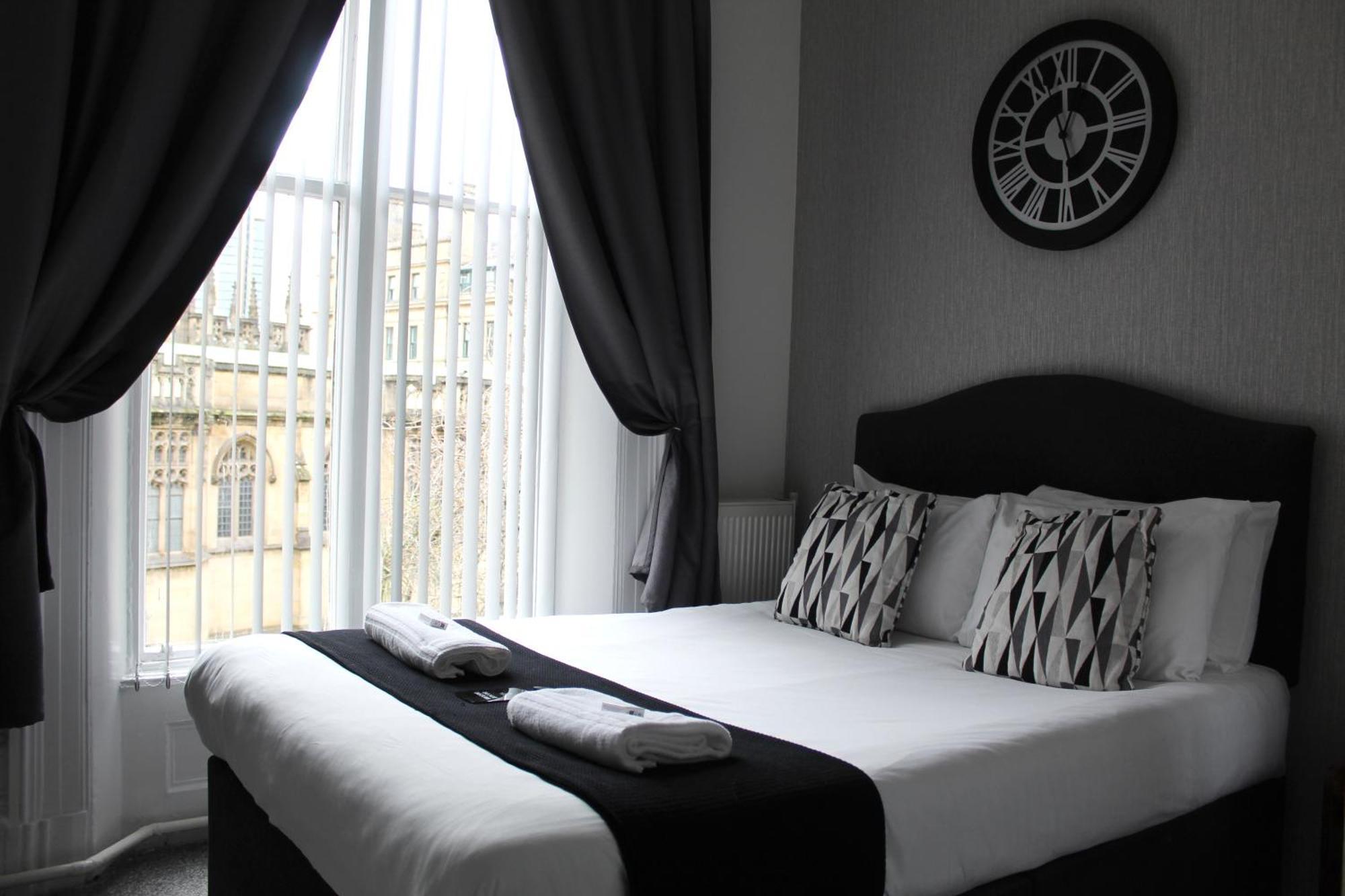 Mitre Hotel Manchester City Centre Exterior foto